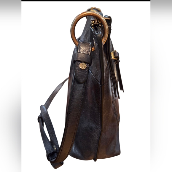 Tommy Bahama - Ipis Distressed Navy Blue Leather Crossbody Bag - Picture 7 of 10